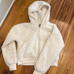 Girls North Face fleece hoodie. Girls medium.